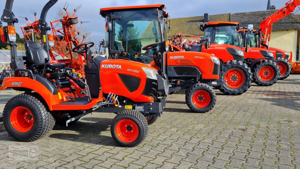 Kommunaltraktor des Typs Kubota BX261DV, Neumaschine in Crombach/St.Vith (Bild 1)